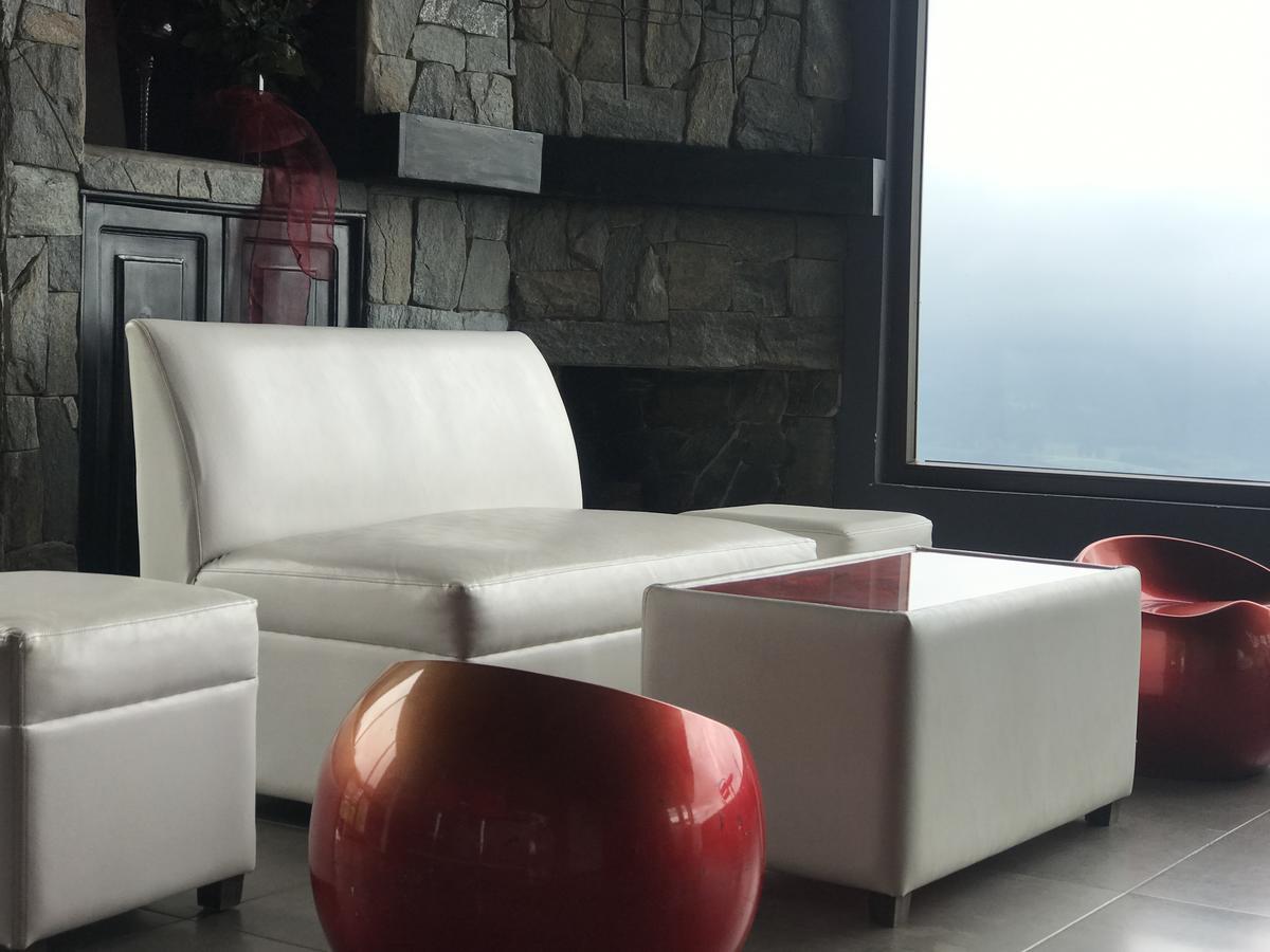 Hotel Casa Miravalle Антигуа-Гватемала Экстерьер фото
